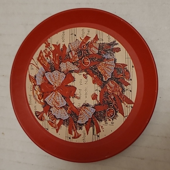 Set of 6 Metal Christmas Coasters in Metal Storage Tin - Picture 5 of 16